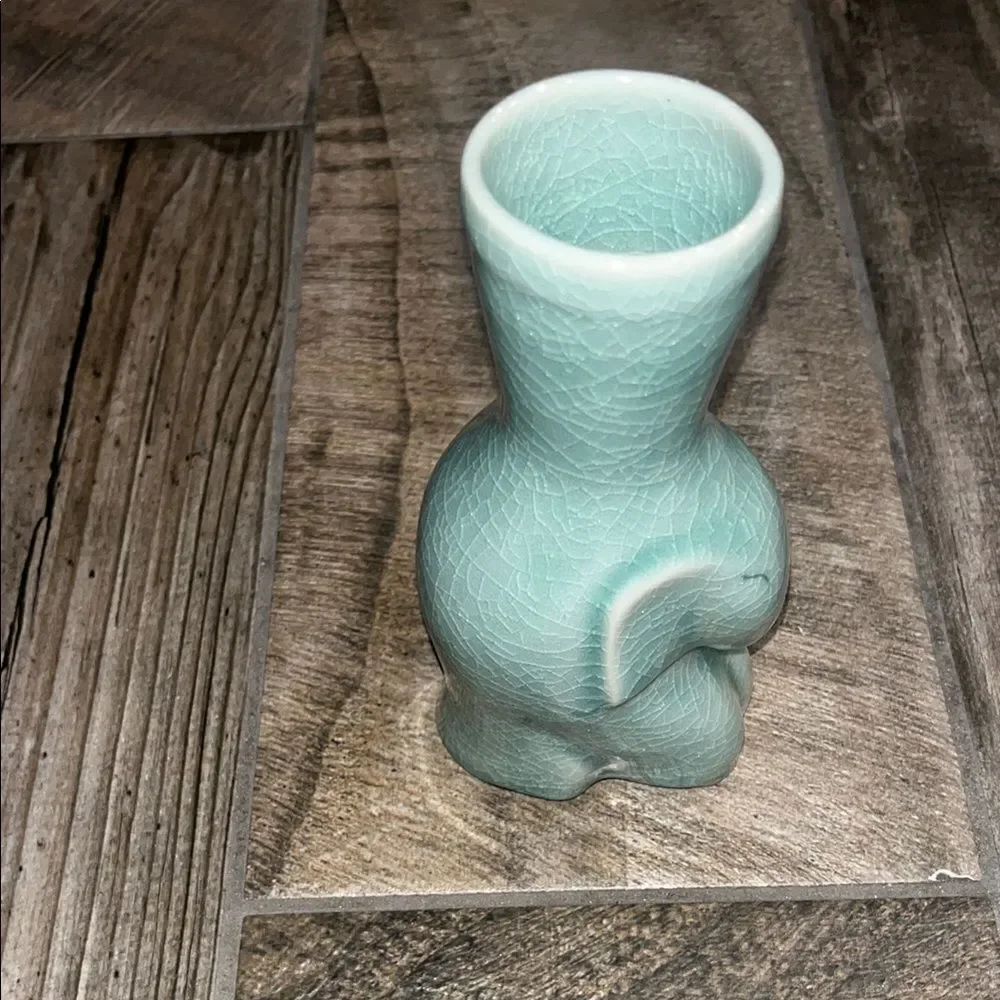Novica signed & numbered Turquoise Elephant Vase